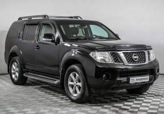 Подержанный автомобиль Nissan Pathfinder 2010 года (3 фото)