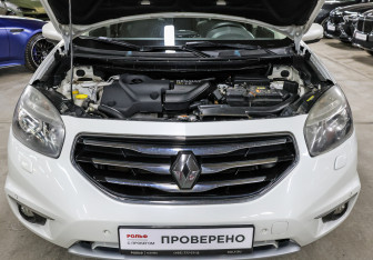 Подержанный автомобиль Renault Koleos 2013 года (9 фото)