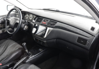 Подержанный автомобиль Mitsubishi Lancer Sedan 2005 года (6 фото)