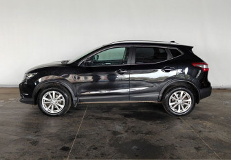 Подержанный автомобиль Nissan Qashqai 2018 года (8 фото)