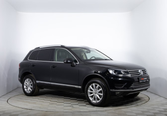 Подержанный автомобиль Volkswagen Touareg 2014 года (3 фото)