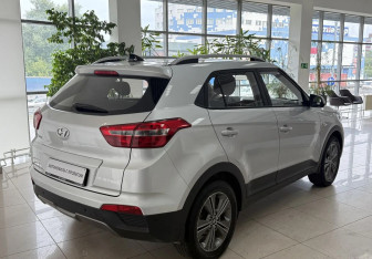 Подержанный автомобиль Hyundai Creta 2017 года (5 фото)