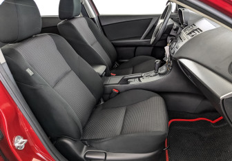 Подержанный автомобиль Mazda 3 Hatchback 2012 года (24 фото)