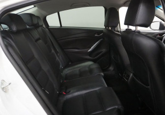 Подержанный автомобиль Mazda 6 Sedan 2015 года (13 фото)