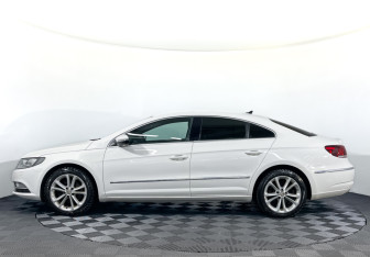 Подержанный автомобиль Volkswagen Passat CC 2012 года (8 фото)