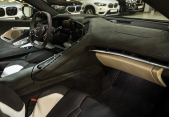 Новый Chevrolet Corvette Convertible 2023 (17 фото)