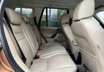 Подержанный автомобиль Land Rover Freelander 2014 года (11 фото)