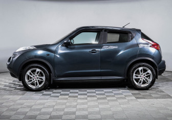 Подержанный автомобиль Nissan Juke 2013 года (8 фото)