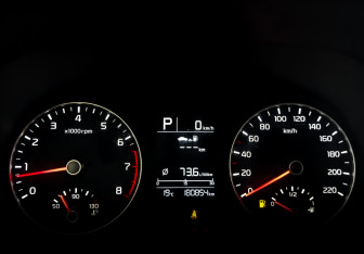 Подержанный автомобиль Kia Rio Hatchback 2021 года (13 фото)