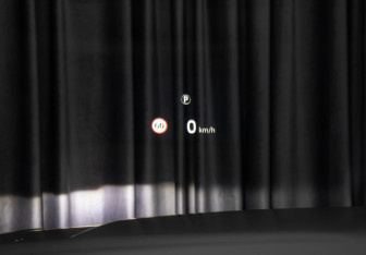 Подержанный автомобиль Land Rover Range Rover Sport 2020 года (20 фото)