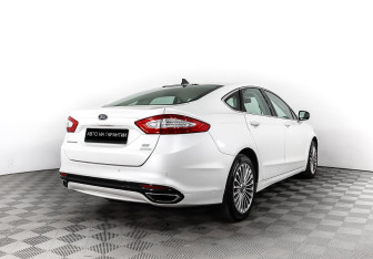 Подержанный автомобиль Ford Mondeo Sedan 2019 года (3 фото)
