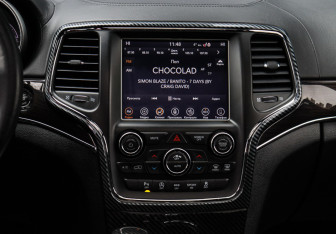 Подержанный автомобиль Jeep Grand Cherokee 2018 года (13 фото)