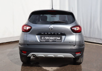 Подержанный автомобиль Renault Kaptur 2020 года (5 фото)