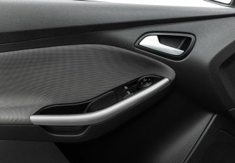 Подержанный автомобиль Ford Focus Wagon 2013 года (13 фото)