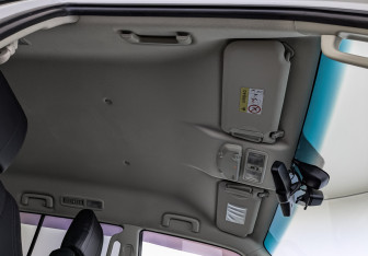 Подержанный автомобиль Mitsubishi Pajero 2015 года (23 фото)