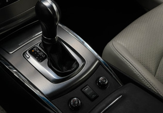 Подержанный автомобиль Infiniti G Sedan 2013 года (15 фото)