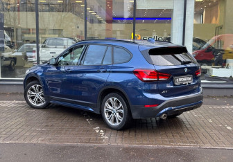 Подержанный автомобиль BMW X1 2021 года (6 фото)