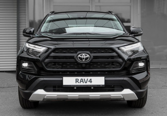 Новый Toyota RAV4 2025 (11 фото)