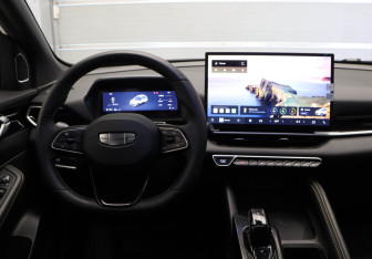 Подержанный автомобиль Geely Coolray 2025 года (8 фото)