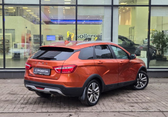 Подержанный автомобиль LADA (ВАЗ) Vesta Wagon 2018 года (8 фото)