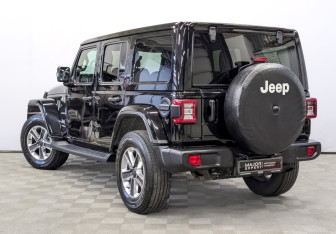 Подержанный автомобиль Jeep Wrangler 2021 года (7 фото)