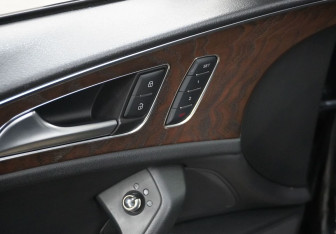 Подержанный автомобиль Audi A6 Sedan 2015 года (16 фото)