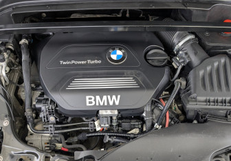 Подержанный автомобиль BMW X1 2020 года (9 фото)