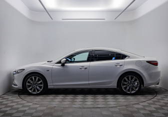 Подержанный автомобиль Mazda 6 Sedan 2022 года (8 фото)