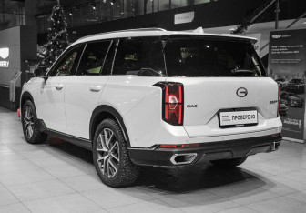 Подержанный автомобиль GAC GS8 2023 года (6 фото)