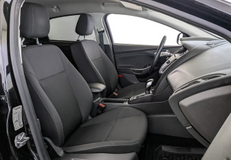 Подержанный автомобиль Ford Focus Sedan 2018 года (24 фото)