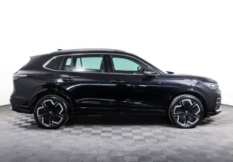 Подержанный автомобиль Volkswagen Tiguan 2024 года (4 фото)