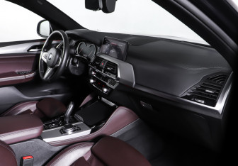 Подержанный автомобиль BMW X4 2019 года (11 фото)