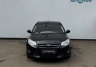 Подержанный автомобиль Ford Focus Sedan 2013 года (2 фото)