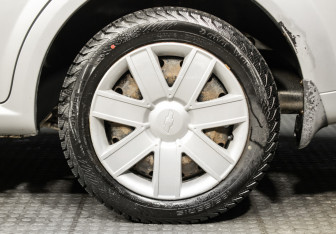 Подержанный автомобиль Chevrolet Lacetti Sedan 2009 года (17 фото)