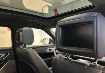 Подержанный автомобиль Land Rover Range Rover Velar 2018 года (12 фото)