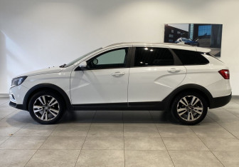 Подержанный автомобиль LADA (ВАЗ) Vesta Wagon 2020 года (8 фото)