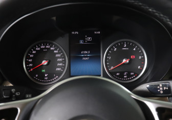 Подержанный автомобиль Mercedes-Benz GLC Coupe 2021 года (11 фото)