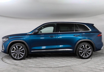Подержанный автомобиль Geely Monjaro 2023 года (8 фото)
