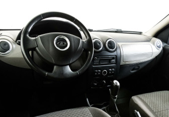 Подержанный автомобиль LADA (ВАЗ) Largus Wagon 2015 года (7 фото)