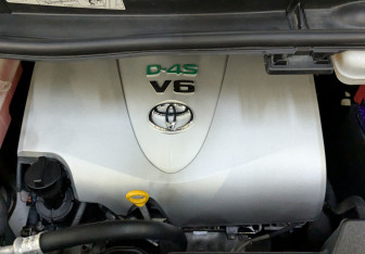 Подержанный автомобиль Toyota Alphard 2019 года (9 фото)