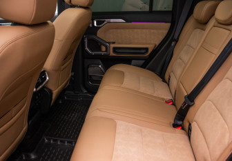 Подержанный автомобиль Jetour T2 2024 года (11 фото)