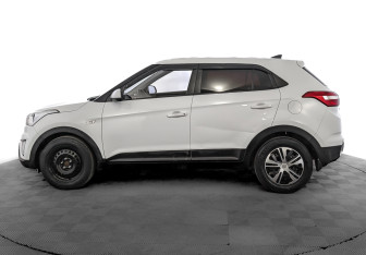 Подержанный автомобиль Hyundai Creta 2018 года (8 фото)