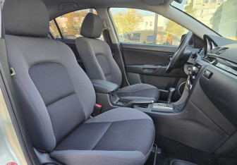 Подержанный автомобиль Mazda 3 Sedan 2008 года (10 фото)