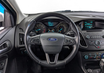 Подержанный автомобиль Ford Focus Hatchback 2018 года (21 фото)