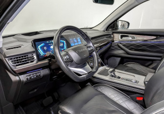 Подержанный автомобиль Exeed VX 2022 года (16 фото)