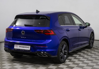 Подержанный автомобиль Volkswagen Golf Hatchback 2021 года (5 фото)
