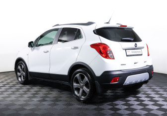 Подержанный автомобиль Opel Mokka 2014 года (7 фото)