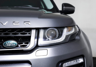 Подержанный автомобиль Land Rover Range Rover Evoque 2018 года (23 фото)