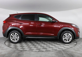 Подержанный автомобиль Hyundai Tucson 2016 года (4 фото)