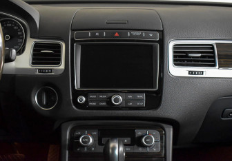 Подержанный автомобиль Volkswagen Touareg 2016 года (13 фото)